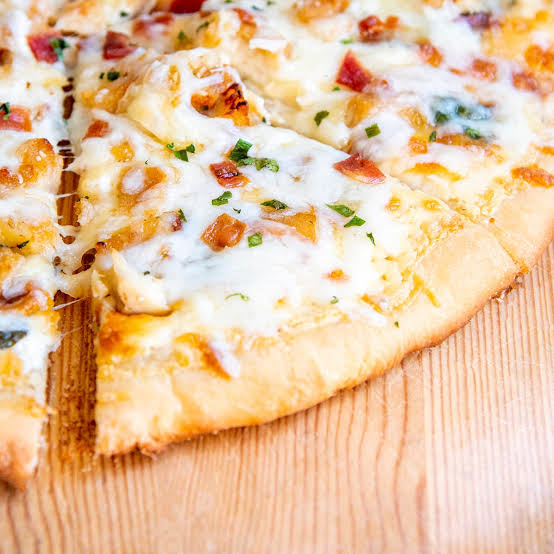 Alfredo_Chicken_Pizza